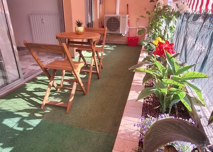L Alicante Carre D'or 2 Pieces Terrasse Climatise アパート *